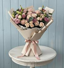 Букет цветов из:  Розы и Лизиантусы #REPLACE_PRED# Ижморском