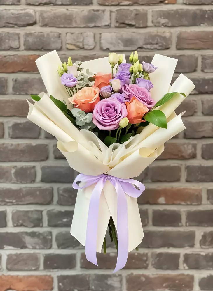 Букет цветов из: Лизиантусы и Розы в Ижморском