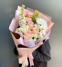 Букет цветов из:  Хризантемы и Розы в Ижморском