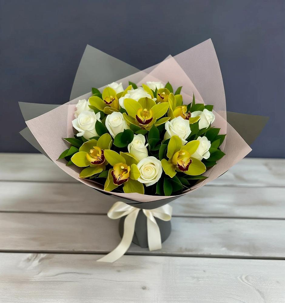 Букет цветов из: Орхидеи и Розы в Ижморском