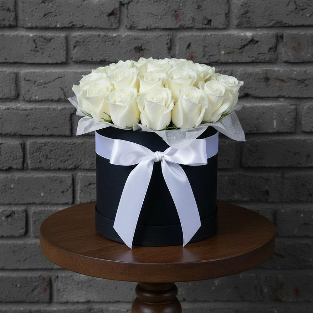 Цветочная композиция из Розы в шляпной коробке в Ижморском