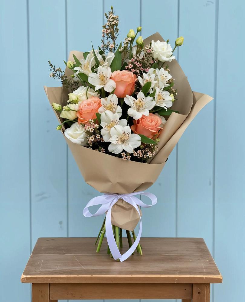 Букет цветов из: Альстромерии, Лизиантусы, Розы и Хризантемы в Ижморском